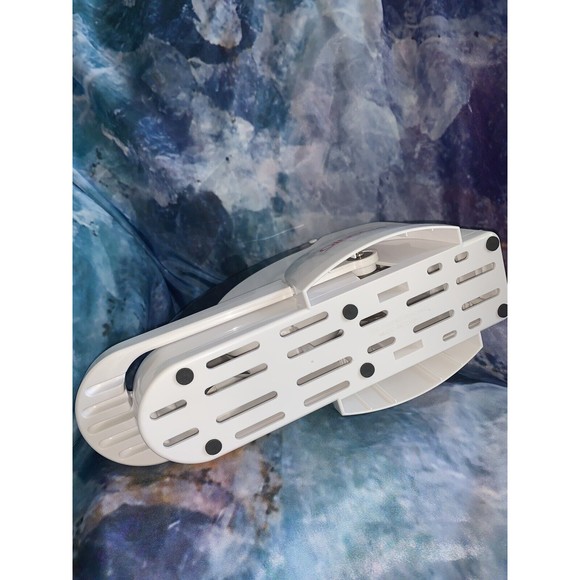 Bagel Cutter Ginsu Safe and Easy Slicer/Cutter-Stainless Blade-Dishwasher Safe - Picture 9 of 14